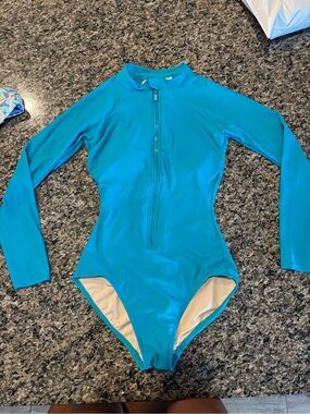 Long sleeve women’s rash guard one piece swimsuit